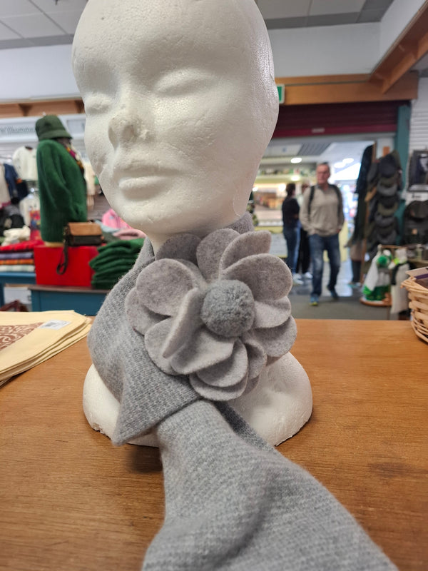 Scarf Pom Pom Collar