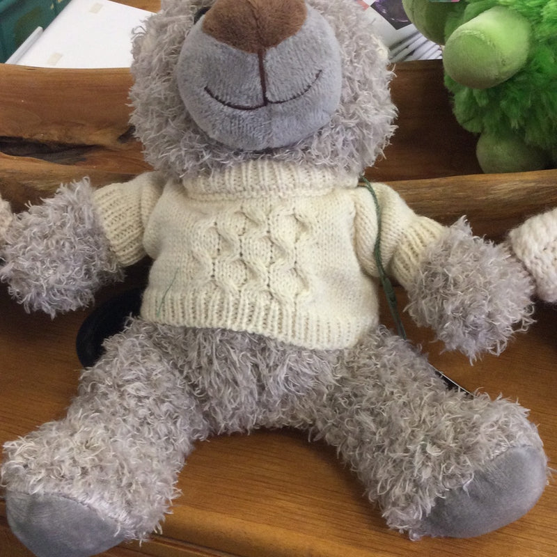 Plush Teddy with aran sweater R817